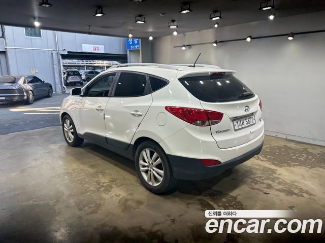 Hyundai Tucson Diesel 2WD LX20 Premier — пробег 234 809 км — фото 4 из 5