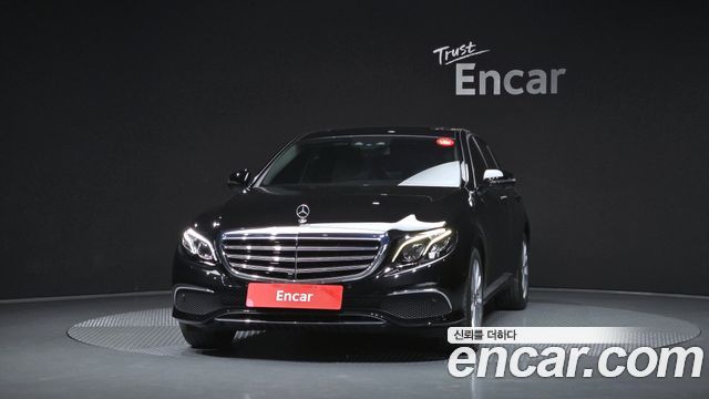Mercedes-Benz E-Class E300 4MATIC Exclusive — пробег 98 325 км — фото 3 из 5