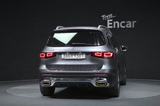 Mercedes-Benz GLB-Class GLB250 4MATIC — пробег 26 125 км — фото 4 из 5