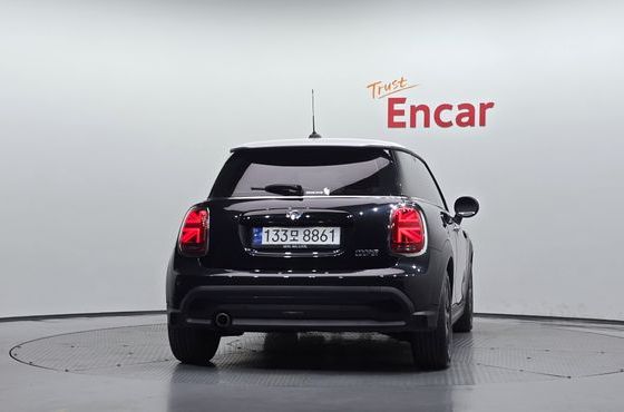 Mini Cooper Classic Third Generation — пробег 37 748 км — фото 4 из 5
