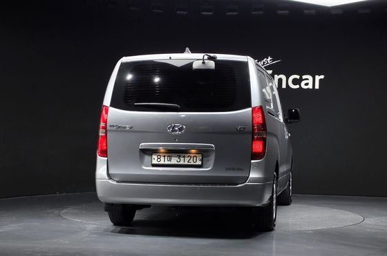 Hyundai Starex Van 3-Seater Smart — пробег 90 123 км — фото 4 из 5