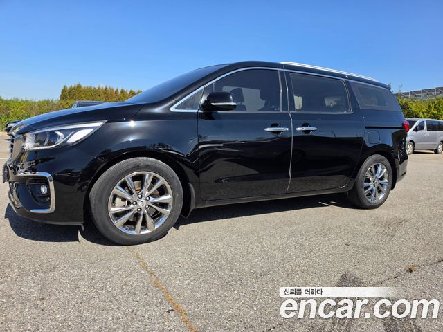 Kia Carnival из Кореи Encar