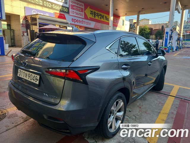 Lexus NX Executive — пробег 127 651 км — фото 4 из 5