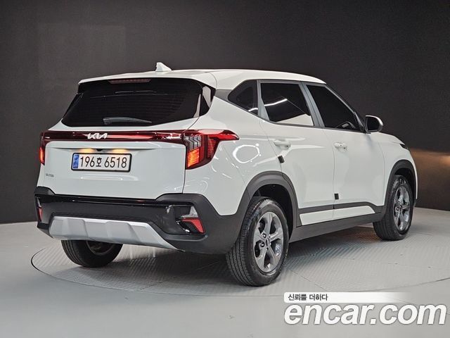 Kia Seltos из Кореи Encar