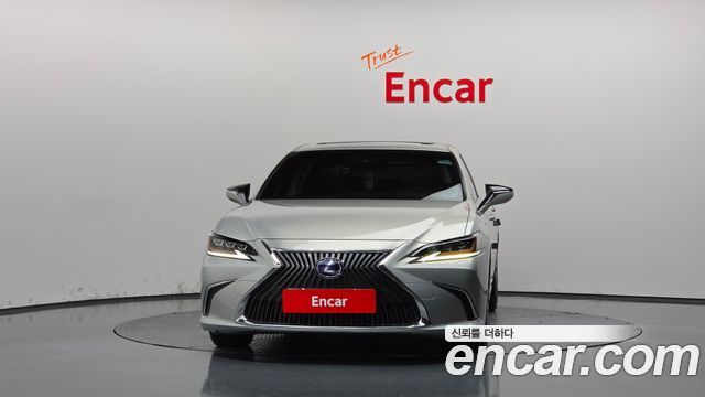 Lexus ES Executive — пробег 7 153 км — фото 3 из 5
