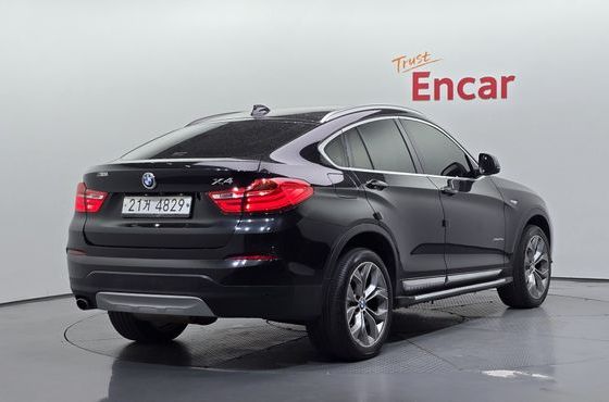 BMW X4 xDrive20d — пробег 118 874 км — фото 2 из 5