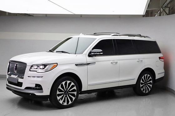 Lincoln Navigator 3.5L — пробег 61 799 км — фото 2 из 5