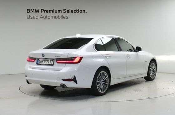 BMW 3-Series 320e Luxury — пробег 80 791 км — фото 2 из 5