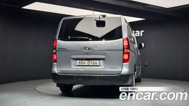 Hyundai Starex 3-Seater VAN Smart — пробег 323 519 км — фото 4 из 5