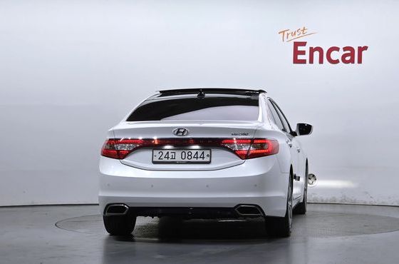 Hyundai Grandeur HG240 Modern Collection — пробег 167 600 км — фото 4 из 5