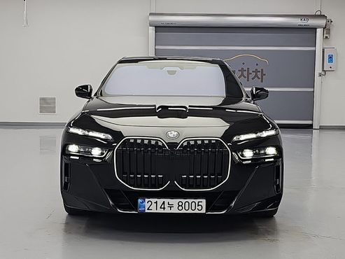 BMW 7-Series 740d xDrive M Sport — пробег 20 118 км — фото 2 из 5