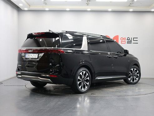 Kia Carnival Gasoline 7-Seater Signature — пробег 77 770 км — фото 3 из 5