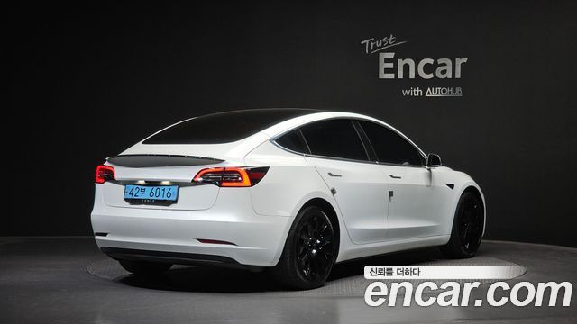 Tesla Model 3 Standard Range Plue RWD — пробег 188 516 км — фото 2 из 5