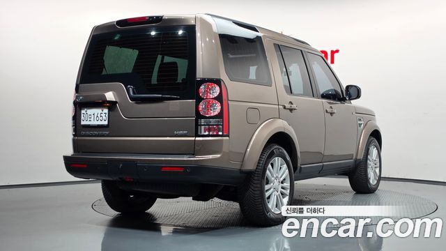 Land Rover Discovery 3.0 SDV6 HSE — пробег 164 672 км — фото 2 из 5