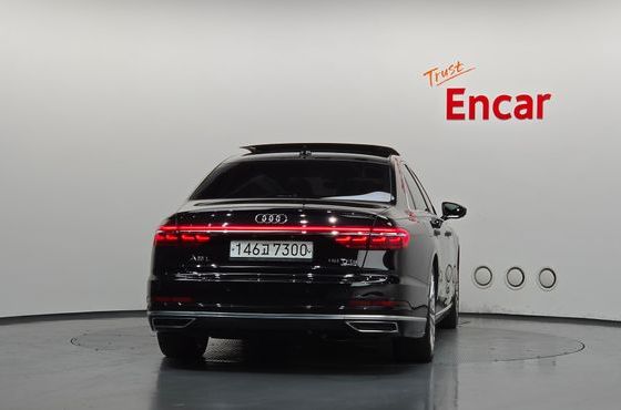 Audi A8 50 TDI Quattro LWB — пробег 141 771 км — фото 4 из 5