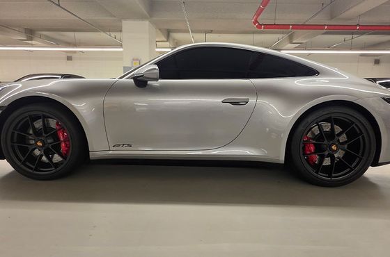 Porsche 911 Carrera 4 GTS — пробег 1 041 км — фото 4 из 5