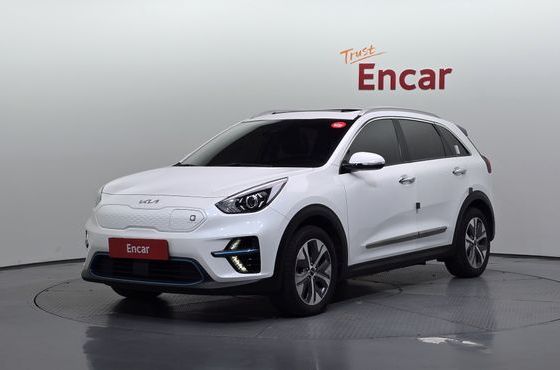 Kia Niro Prestige — пробег 130 705 км — фото 1 из 5