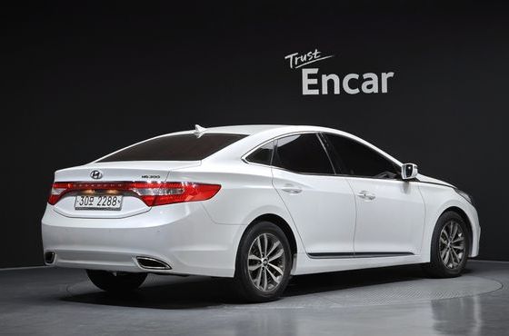 Hyundai Grandeur HG240 Luxury — пробег 129 871 км — фото 2 из 5