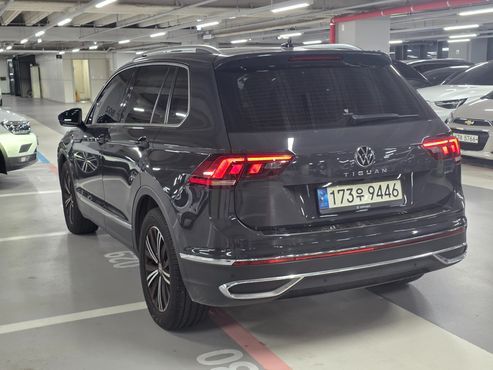 Volkswagen Tiguan 2.0 TDI Premium — пробег 46 393 км — фото 4 из 5