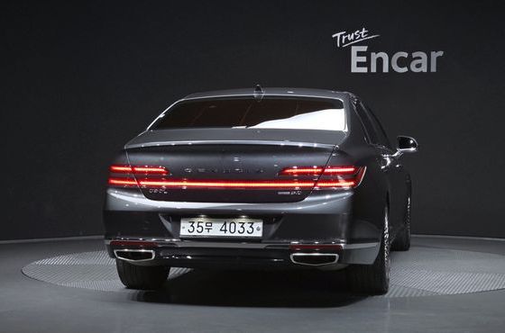 Genesis G90 5.0 AWD Limousine Prestige — пробег 69 815 км — фото 4 из 5