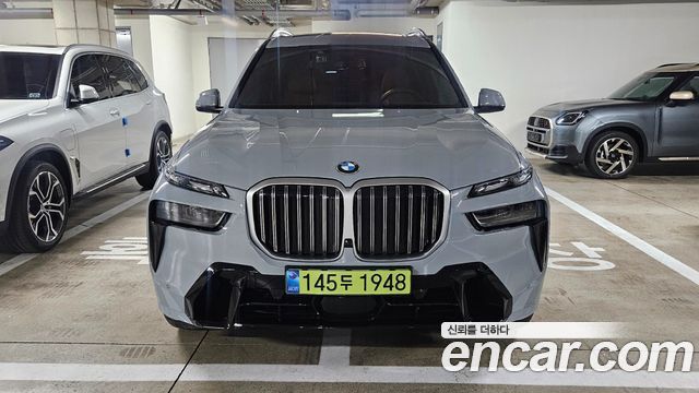 BMW X7 xDrive 40d M Sport 7 STR — пробег 10 387 км — фото 3 из 5