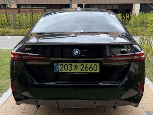 BMW i5 M60 xDrive — пробег 46 912 км — фото 4 из 5