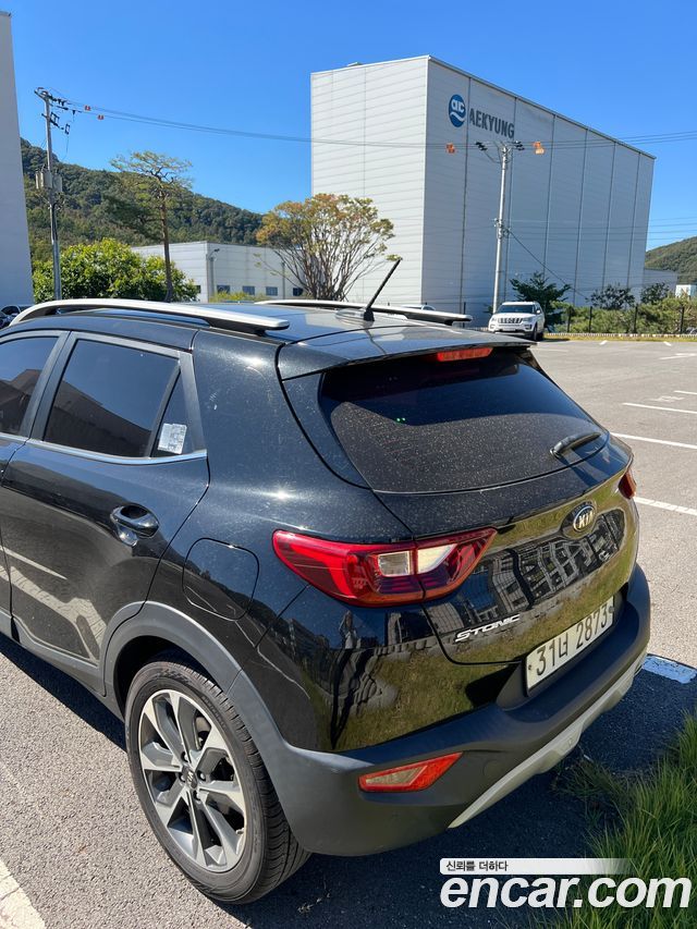 Kia Stonic из Кореи Encar