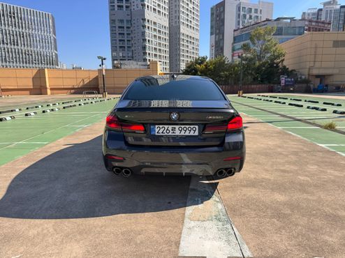 BMW 5-Series M550i xDrive — пробег 56 000 км — фото 4 из 5