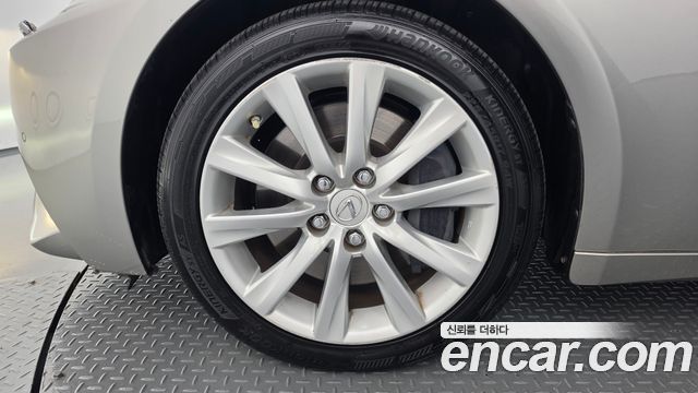 Lexus IS Premium — пробег 99 430 км — фото 5 из 5