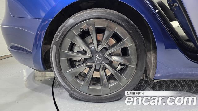 Tesla Model 3 Long Range AWD — пробег 66 017 км — фото 5 из 5
