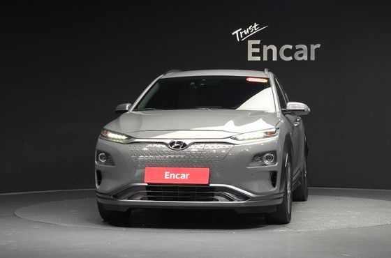 Hyundai Kona Premium — пробег 98 086 км — фото 3 из 5