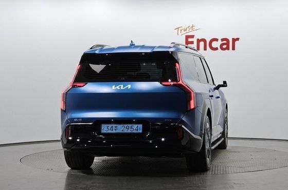 Kia EV9 Long Range 4WD GT Line — пробег 76 038 км — фото 4 из 5