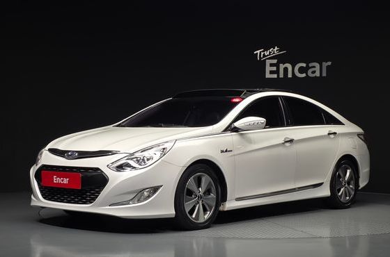Hyundai Sonata 2.0 Royal — пробег 184 011 км — фото 1 из 5