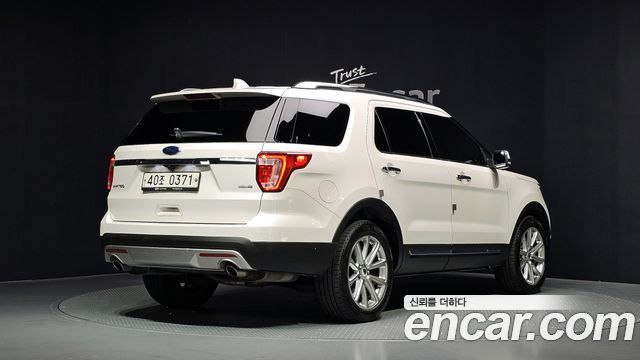 Ford Explorer 2.3 Limited 4WD 5th — пробег 73 036 км — фото 2 из 5