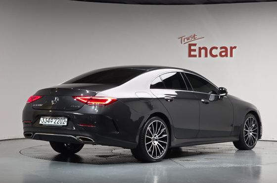 Mercedes-Benz CLS-Class CLS450 4MATIC AMG Line — пробег 112 599 км — фото 2 из 5