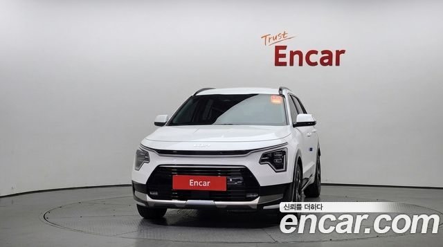 Kia Niro Prestige — пробег 70 730 км — фото 3 из 5