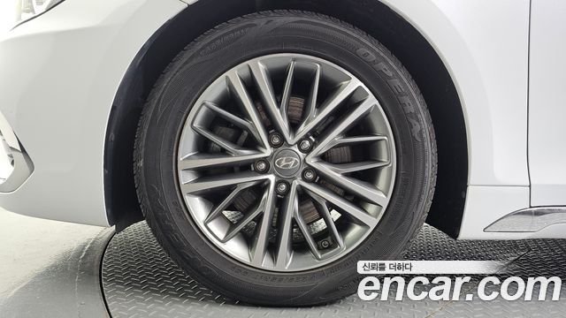 Hyundai Grandeur 2.4 Premium — пробег 68 066 км — фото 5 из 5