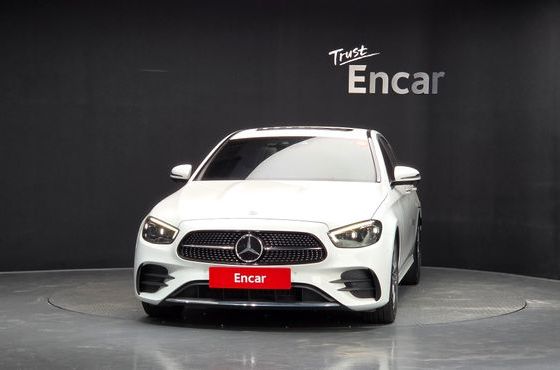 Mercedes-Benz E-Class E220d 4MATIC AMG Line — пробег 52 775 км — фото 3 из 5
