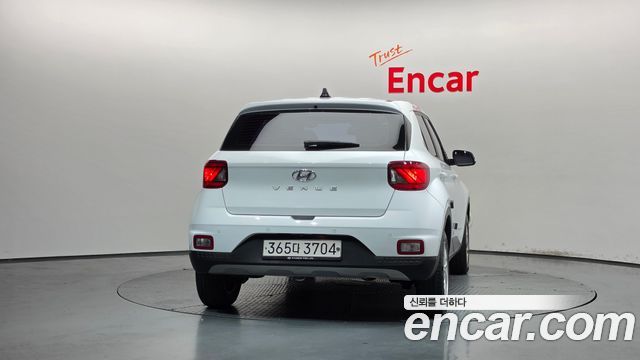 Hyundai Venue из Кореи Encar