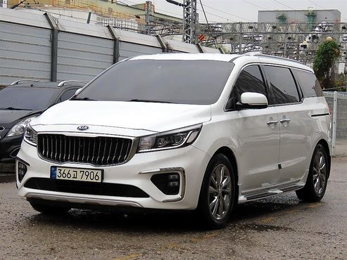 Kia Carnival Gasoline 7-Seater Limousine President — пробег 121 713 км — фото 1 из 5