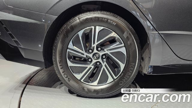 Hyundai Sonata Premium — пробег 16 587 км — фото 5 из 5