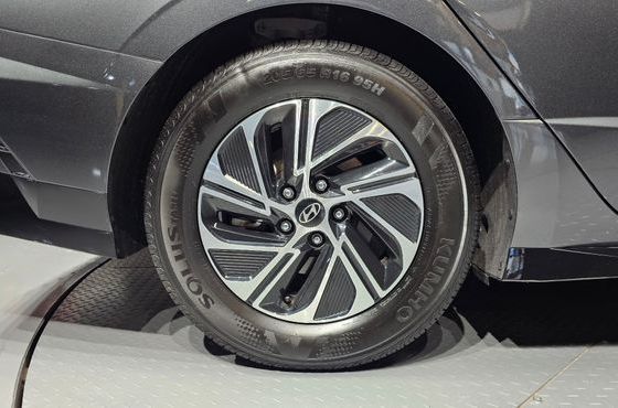 Hyundai Sonata Premium — пробег 16 587 км — фото 5 из 5
