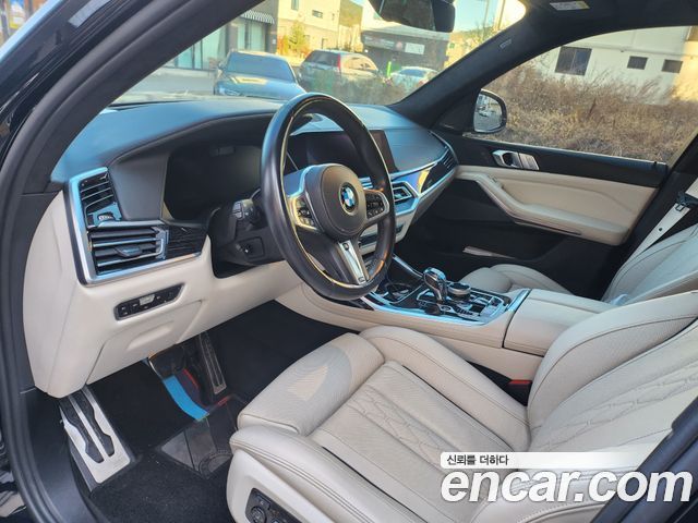 BMW X7 xDrive 40i M Sport 6STR — пробег 78 000 км — фото 5 из 5