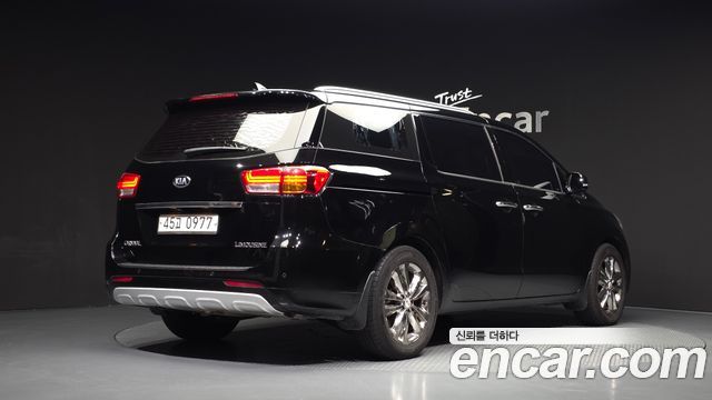 Kia Carnival 7-seater Limousine VIP — пробег 188 304 км — фото 2 из 5