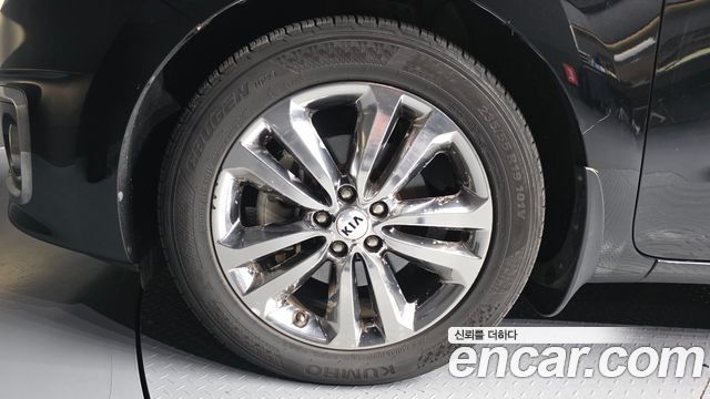Kia Carnival 7-seater Limousine VIP — пробег 188 304 км — фото 5 из 5