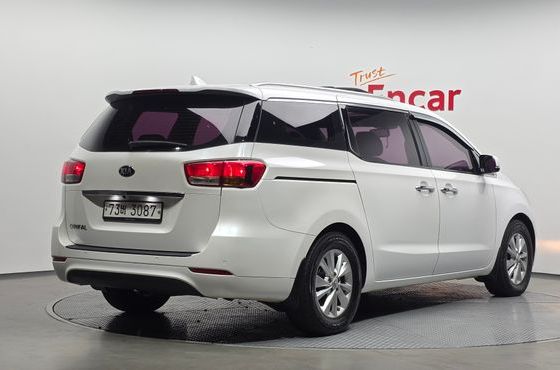 Kia Carnival 11-seater Luxury — пробег 157 763 км — фото 2 из 5