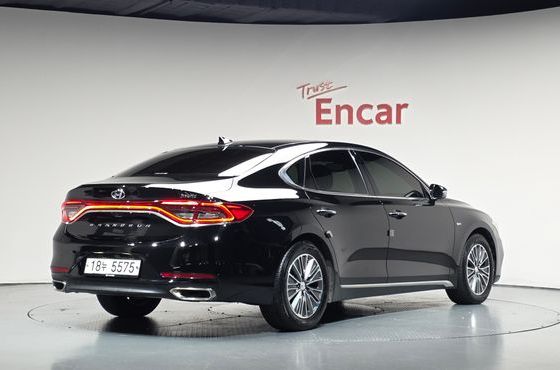 Hyundai Grandeur Exclusive Special — пробег 34 559 км — фото 2 из 5