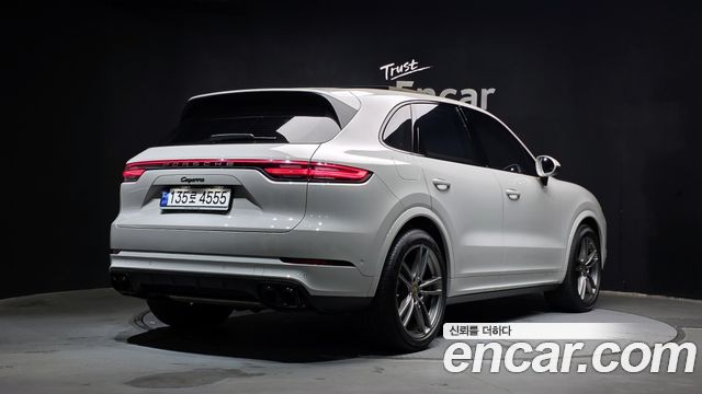 Porsche Cayenne 3.0 PLATINUM EDITION — пробег 12 503 км — фото 2 из 5