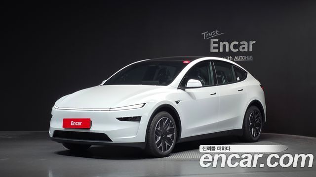 Tesla Model Y L Long Range AWD — пробег 12 км — фото 1 из 5