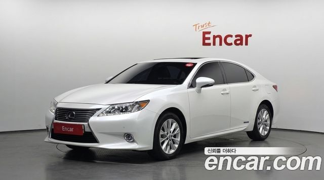 Lexus ES Supreme XV60 — пробег 92 640 км — фото 1 из 5